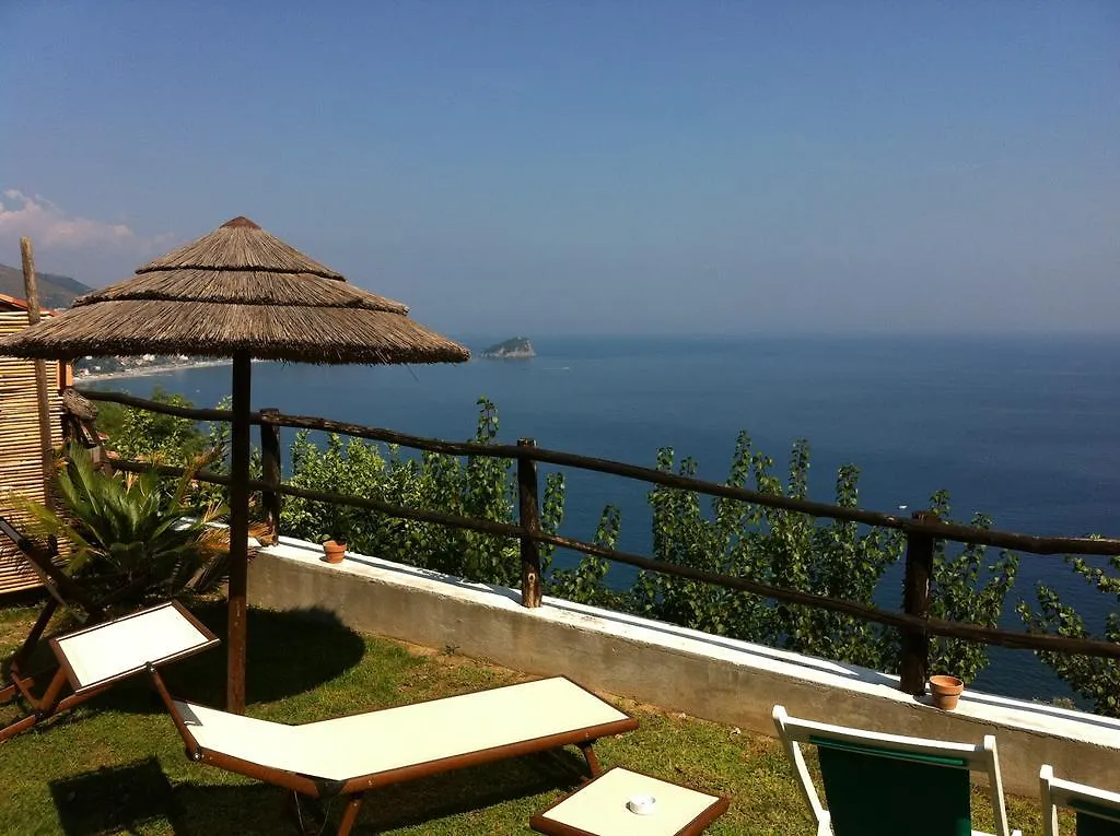 Paradiso Di Manu Noli 3*,  Italy