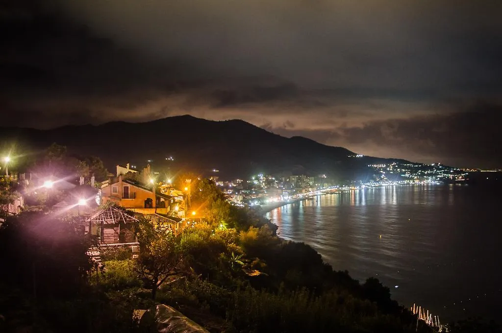 Paradiso Di Manu Noli Hotel