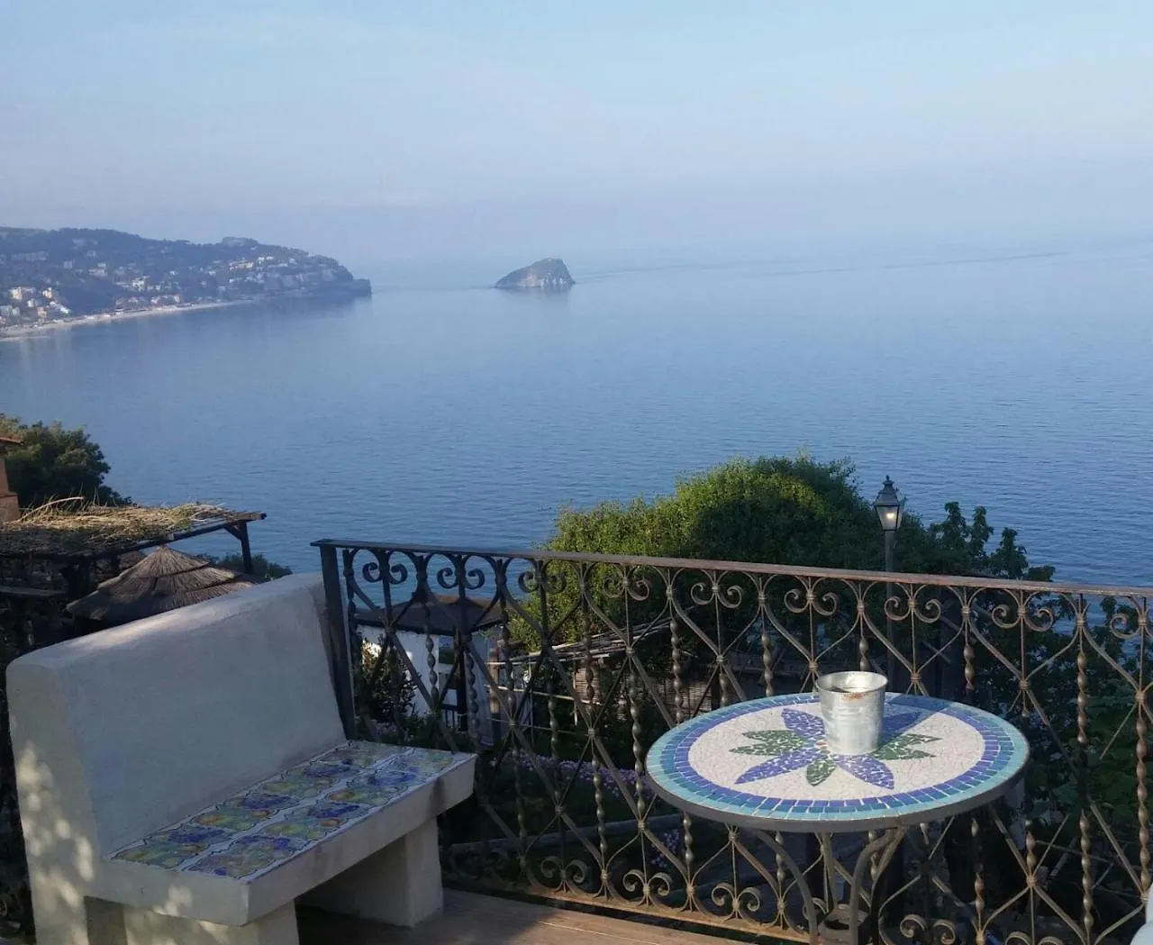 Paradiso Di Manu Noli Hotel