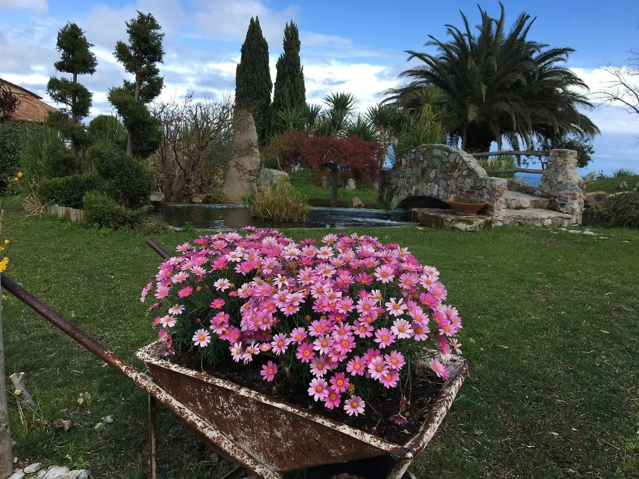 Paradiso Di Manu Noli Italy